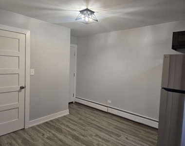 304 W Main Street - Photo Thumbnail 8