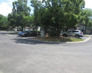 1051 Rockport Drive - Photo Thumbnail 12