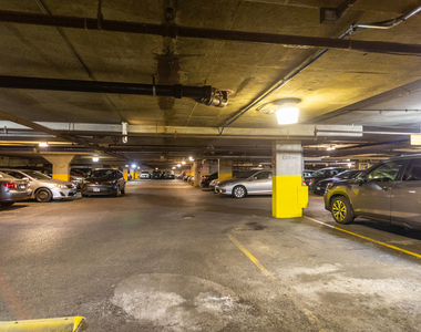 1850 N Clark Street - Photo Thumbnail 13