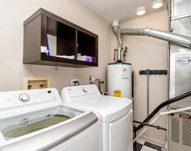 313 Sheffield Drive - Photo Thumbnail 45