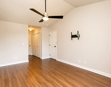 313 Sheffield Drive - Photo Thumbnail 28
