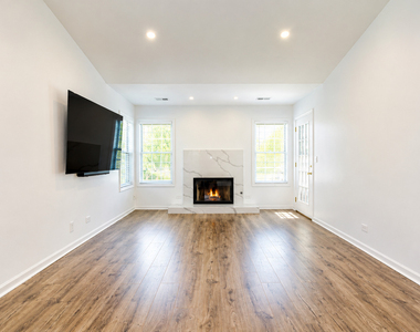 313 Sheffield Drive - Photo Thumbnail 13