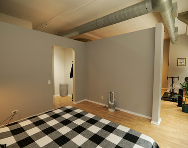 130 S Canal Street - Photo Thumbnail 13