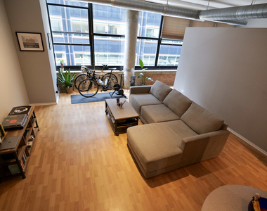 130 S Canal Street - Photo Thumbnail 8