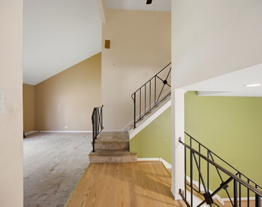 1142 Brighton Place - Photo Thumbnail 2