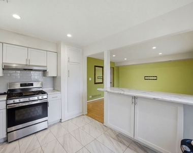 1142 Brighton Place - Photo Thumbnail 10