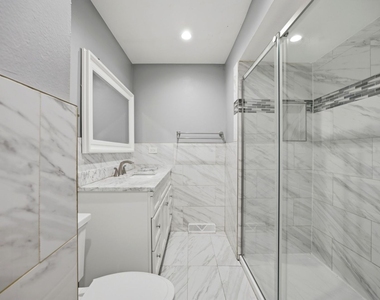 1142 Brighton Place - Photo Thumbnail 23