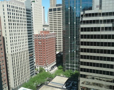 211 E Ohio Street - Photo Thumbnail 3