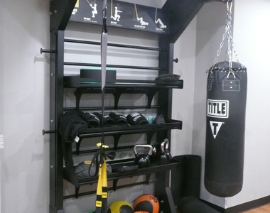 211 E Ohio Street - Photo Thumbnail 15