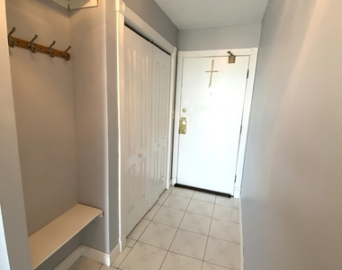 1043 S York Road - Photo Thumbnail 1