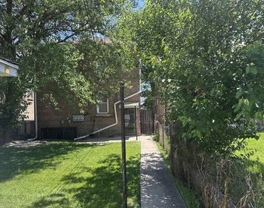 8532 S Yates Boulevard - Photo Thumbnail 9