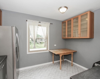883 Hastings Lane - Photo Thumbnail 8