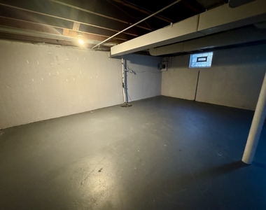 912 N Greenwood Avenue - Photo Thumbnail 12