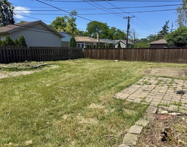 912 N Greenwood Avenue - Photo Thumbnail 13