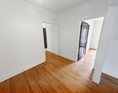 1302 W Rosemont Avenue - Photo Thumbnail 7