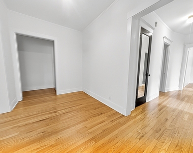 1302 W Rosemont Avenue - Photo Thumbnail 8
