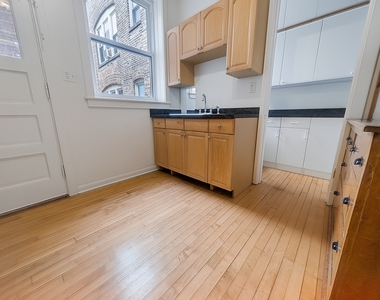 1302 W Rosemont Avenue - Photo Thumbnail 24