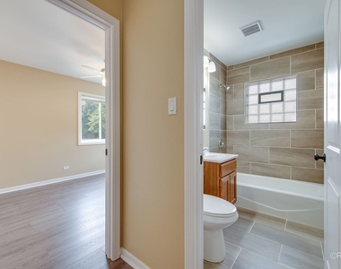 32 N Main Street - Photo Thumbnail 10