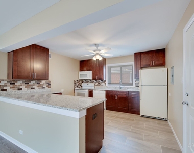 32 N Main Street - Photo Thumbnail 5