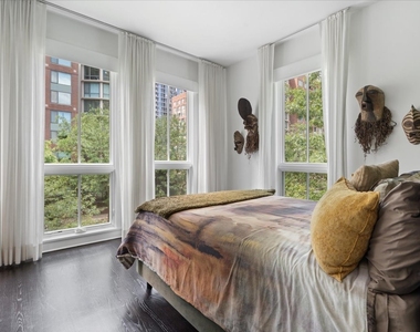 447 N Mcclurg Court - Photo Thumbnail 29