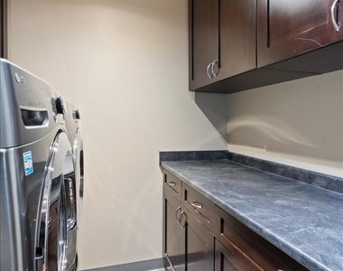 447 N Mcclurg Court - Photo Thumbnail 36