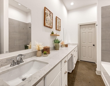 33455 Buckshot Lane - Photo Thumbnail 10