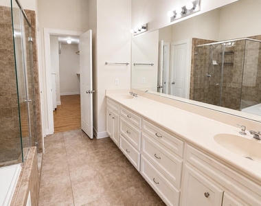 2710 Hullsmith Drive - Photo Thumbnail 17