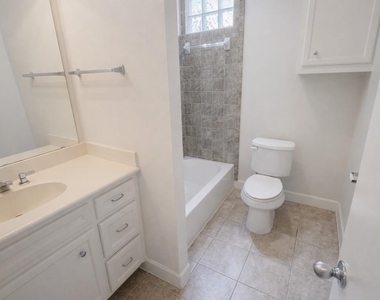 2710 Hullsmith Drive - Photo Thumbnail 22