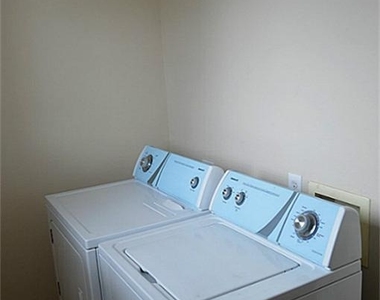 3717 Stanford Street - Photo Thumbnail 11