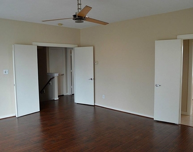 3717 Stanford Street - Photo Thumbnail 5