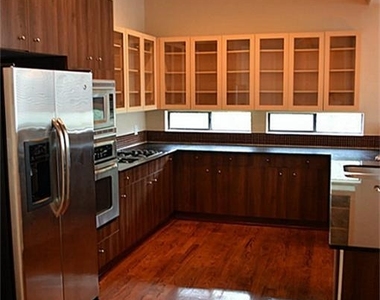 3717 Stanford Street - Photo Thumbnail 4