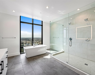 808 Crawford Street - Photo Thumbnail 10