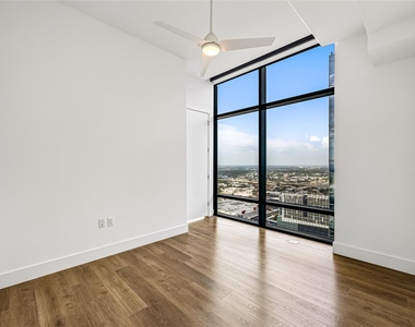 808 Crawford Street - Photo Thumbnail 12