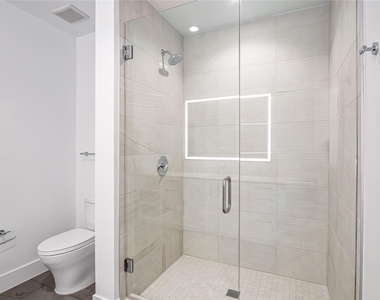 808 Crawford Street - Photo Thumbnail 14