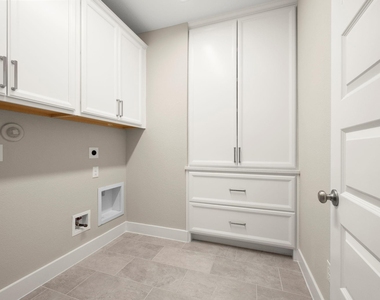311 Pilazzo Street - Photo Thumbnail 23