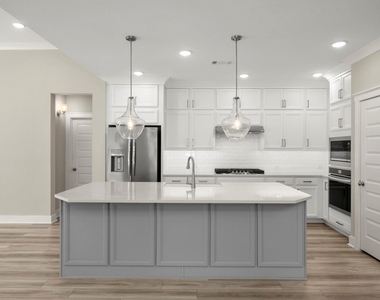 311 Pilazzo Street - Photo Thumbnail 6
