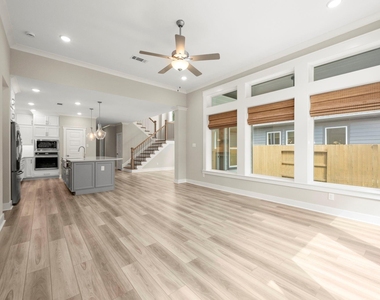 311 Pilazzo Street - Photo Thumbnail 11