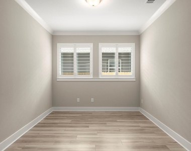 311 Pilazzo Street - Photo Thumbnail 21