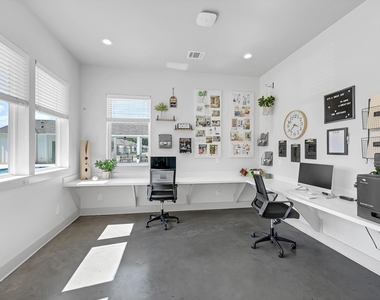 33455 Buckshot Lane - Photo Thumbnail 11