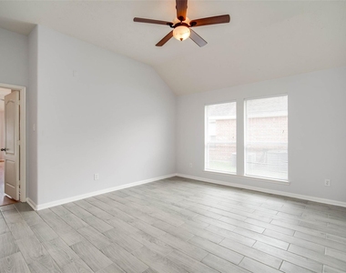 9323 Hillhaven Court - Photo Thumbnail 29
