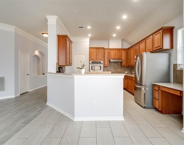 9323 Hillhaven Court - Photo Thumbnail 16