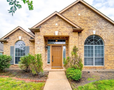 9323 Hillhaven Court - Photo Thumbnail 4