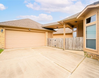 9323 Hillhaven Court - Photo Thumbnail 35