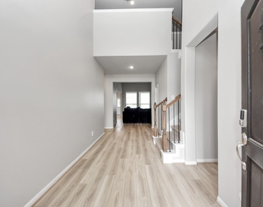 16735 Rockwall Street - Photo Thumbnail 6