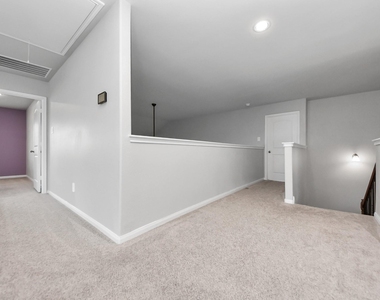 16735 Rockwall Street - Photo Thumbnail 22