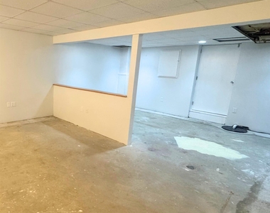 842 Beech - Photo Thumbnail 27