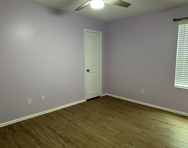 6210 Russett Elm Court - Photo Thumbnail 12