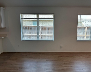 6210 Russett Elm Court - Photo Thumbnail 5