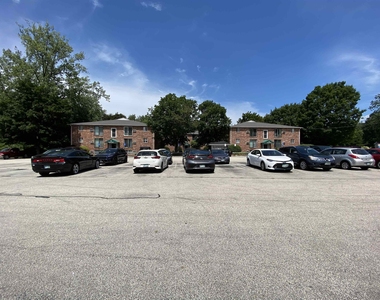 93 West - Photo Thumbnail 7
