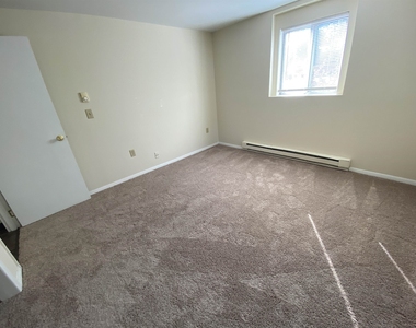 93 West - Photo Thumbnail 24